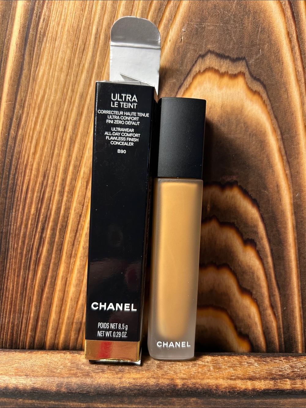 CHANEL Ultra Le Teint Concealer - Warm Tan B90